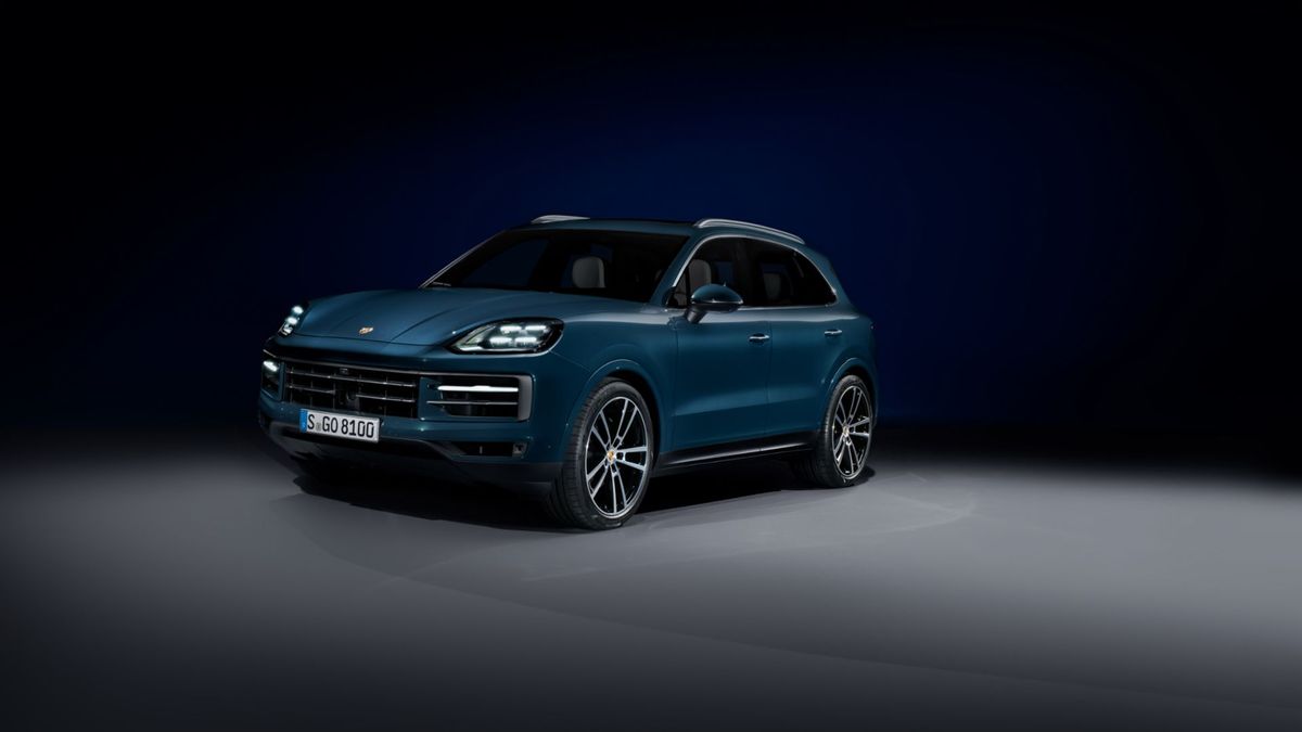 Porsche India unveils the new Cayenne and Cayenne Coupé in India