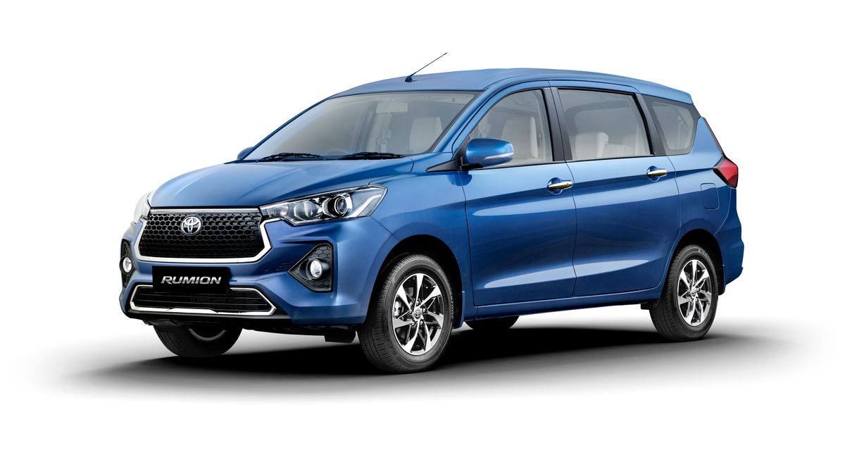 Toyota Kirloskar Motor Opens Bookings for the All New Toyota Rumion with prices starting at Rs. 10,29,000/-