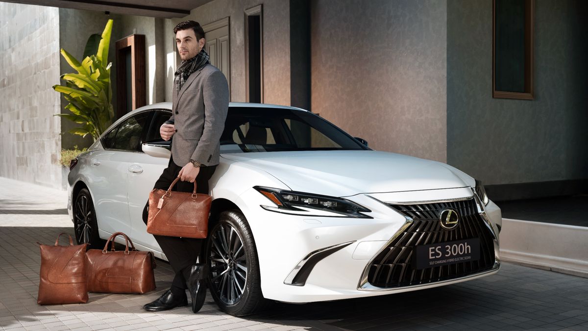 Lexus India introduces the ‘Lexus ES Crafted Collection 2023’ for the upcoming festive season