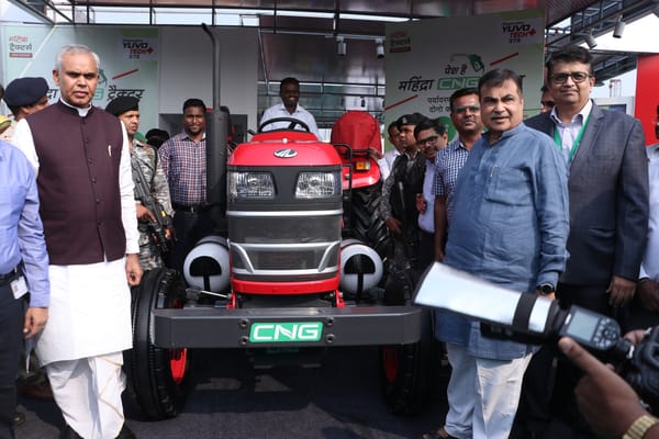 Mahindra unveils CNG Tractor at Agrovision Nagpur